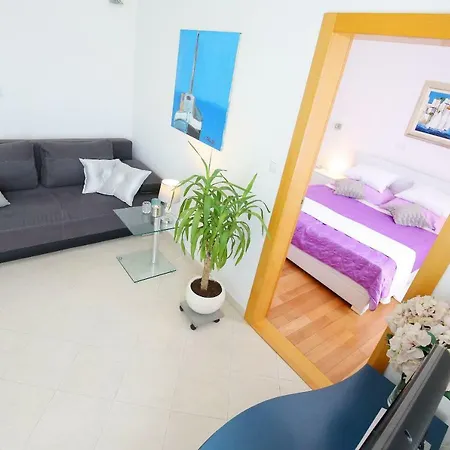 Alma Apartment *