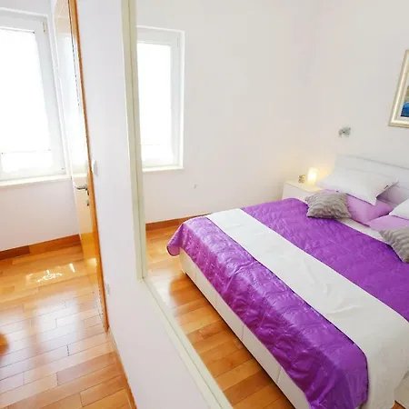 Alma Apartment *