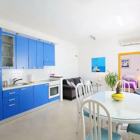 Alma Apartment *